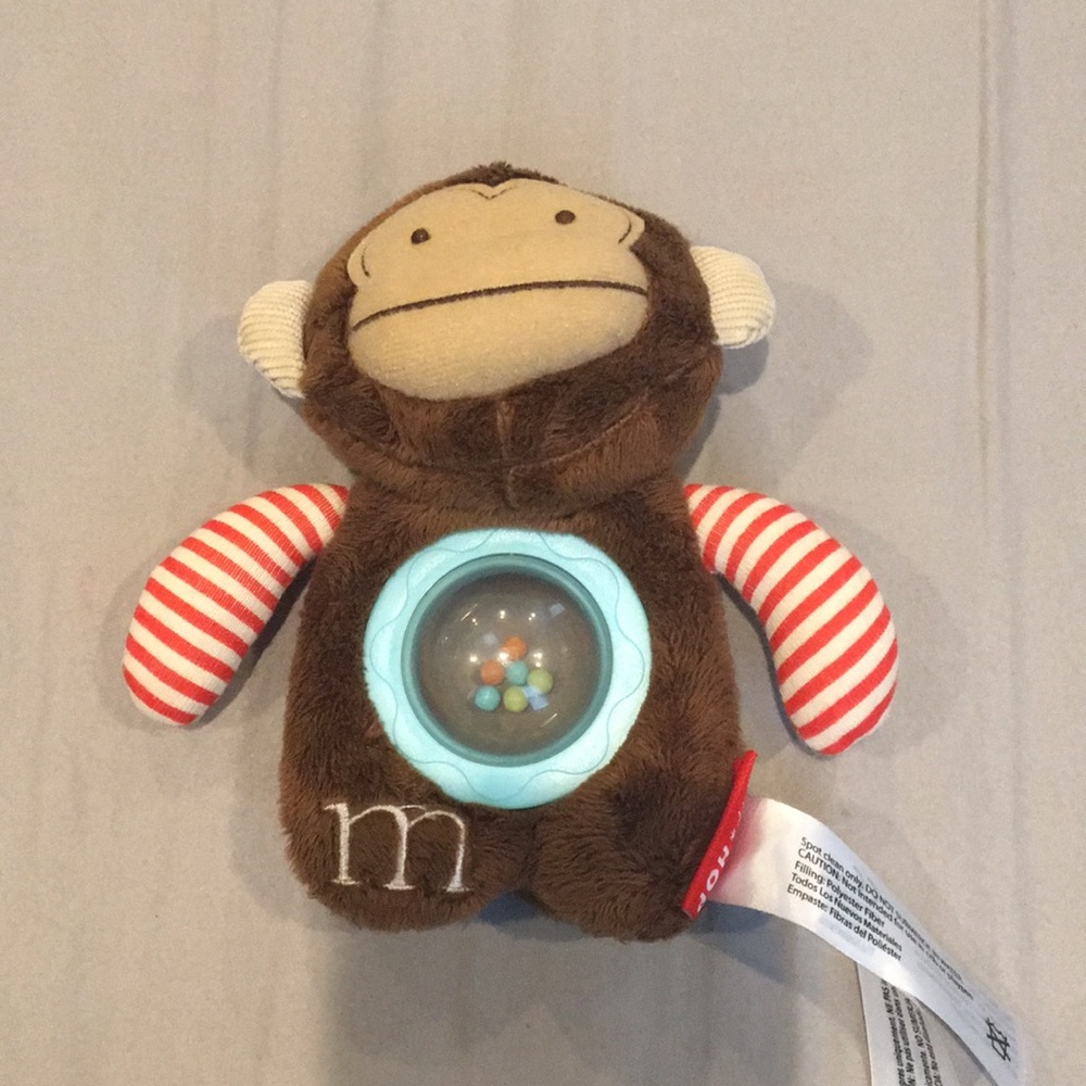 Skip hop rattle